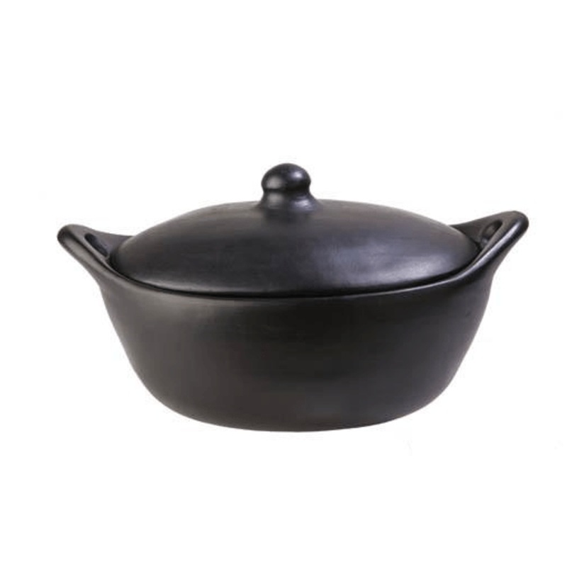 Authentic Chamba Covered Oval Roaster--Elegant, All-Natural Black Clay Casserole for Braising, Roasting, Baking and Serving Chicken, Roasts and More- Stovetop & Oven Safe  Handmade in Colombia
