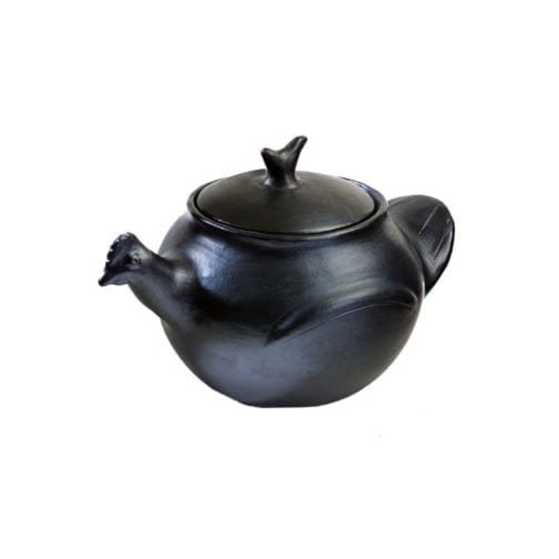 Authentic Chamba Hen Pot - Unique, All-Natural Black Clay Casserole for Slow, Even Cooking Chicken Soups,  Stews, Stocks and More - Stovetop & Oven Safe - Handmade in Colombia